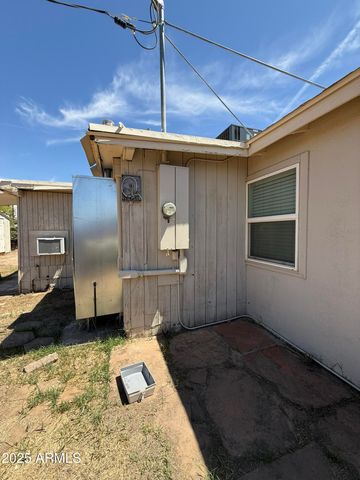 1840 E CLARENDON Avenue, Phoenix, AZ 85016