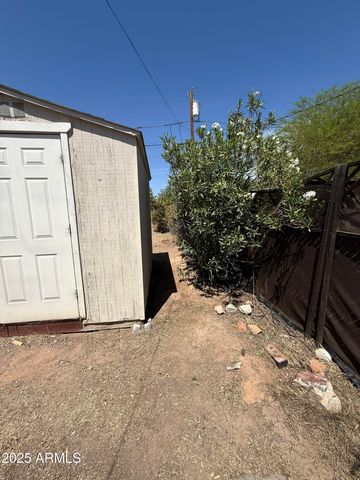 1840 E CLARENDON Avenue, Phoenix, AZ 85016