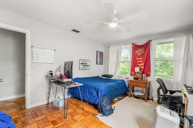 2034 NW 8TH PLACE, Gainesville, FL 32603
