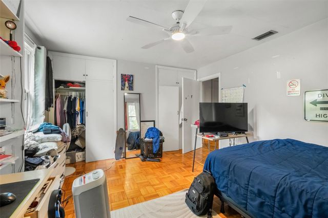 2034 NW 8TH PLACE, Gainesville, FL 32603