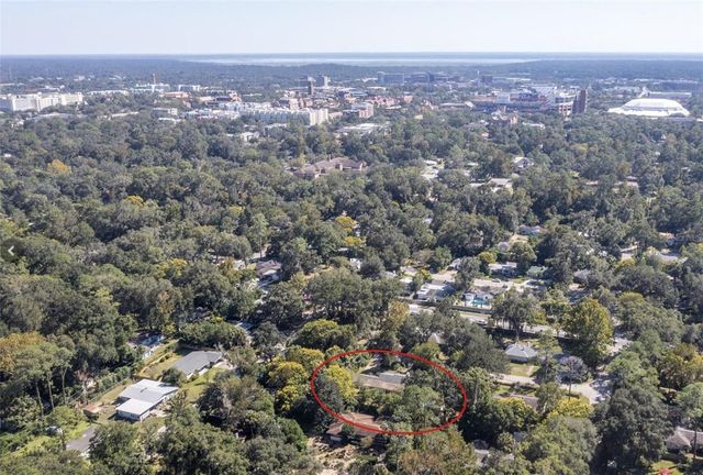2034 NW 8TH PLACE, Gainesville, FL 32603