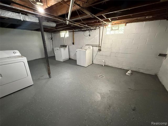 664 Melrose Street, Pontiac, MI 48340