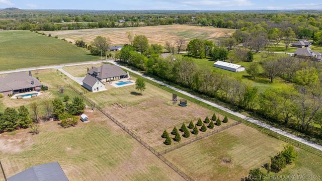 6690 E 525 Road, Claremore, OK 74019