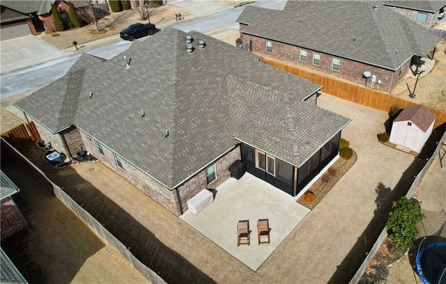 5713 61st Street, Rogers, AR 72758