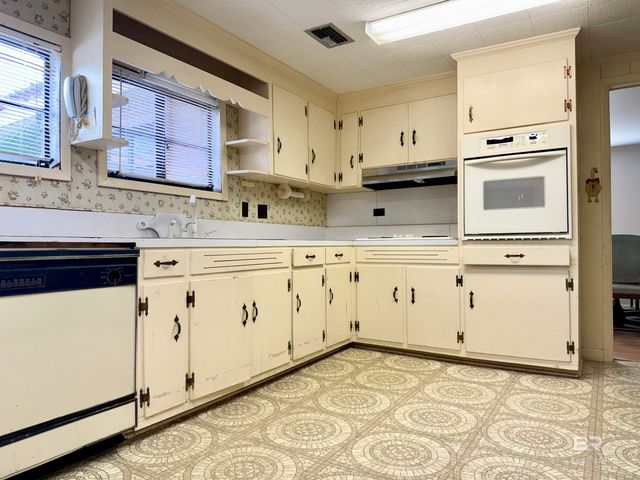 202 Williamson Street, East Brewton, AL 36426