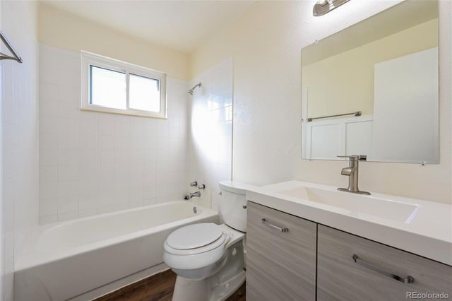 17476 E Plateau Drive, Aurora, CO 80015