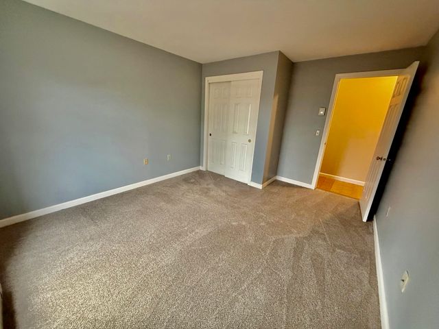 122 Eastern Ave Apt 101, Manchester, NH 03104