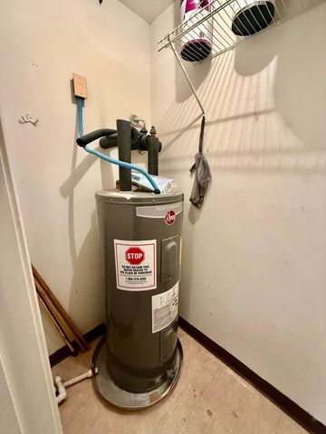 122 Eastern Ave Apt 101, Manchester, NH 03104