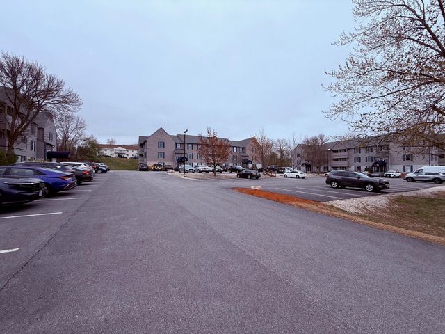 122 Eastern Ave Apt 101, Manchester, NH 03104