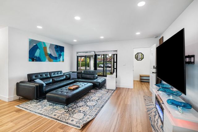 1551 SE 23rd Avenue, Pompano Beach, FL 33062