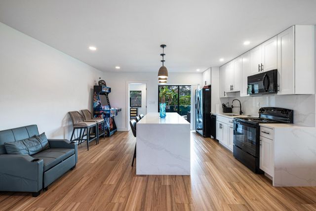 1551 SE 23rd Avenue, Pompano Beach, FL 33062