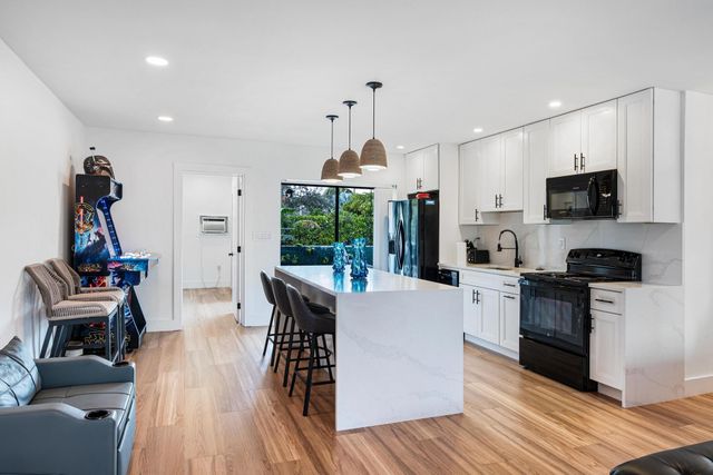 1551 SE 23rd Avenue, Pompano Beach, FL 33062