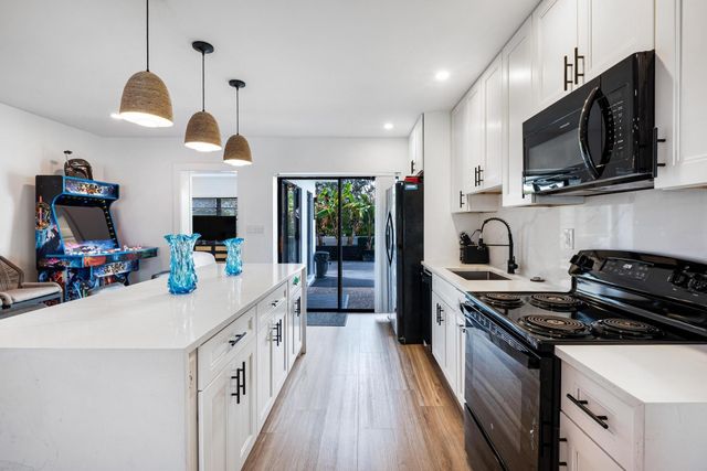 1551 SE 23rd Avenue, Pompano Beach, FL 33062