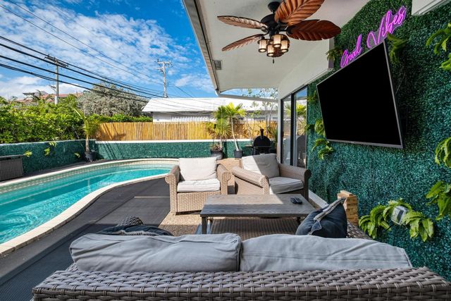 1551 SE 23rd Avenue, Pompano Beach, FL 33062