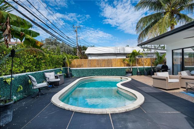 1551 SE 23rd Avenue, Pompano Beach, FL 33062