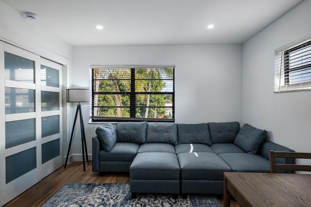 1551 SE 23rd Avenue, Pompano Beach, FL 33062