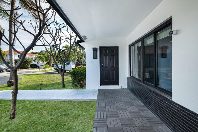 1551 SE 23rd Avenue, Pompano Beach, FL 33062