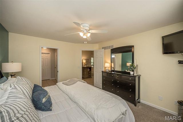 3808 Bedford Pointe Drive, Wentzville, MO 63385