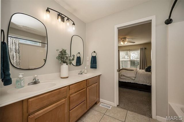3808 Bedford Pointe Drive, Wentzville, MO 63385