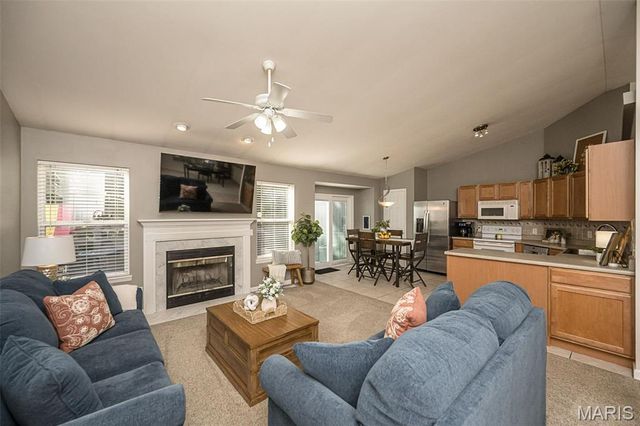 3808 Bedford Pointe Drive, Wentzville, MO 63385