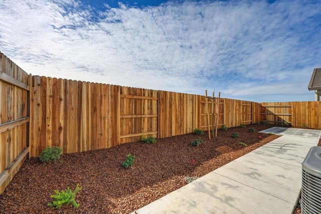 1128 Mallory Ridge St, Roseville, CA 95747