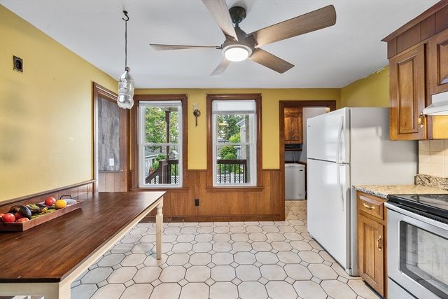 4 State St 4, Milford, MA 01757