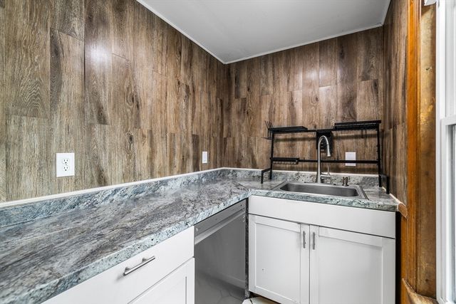 4 State St 4, Milford, MA 01757