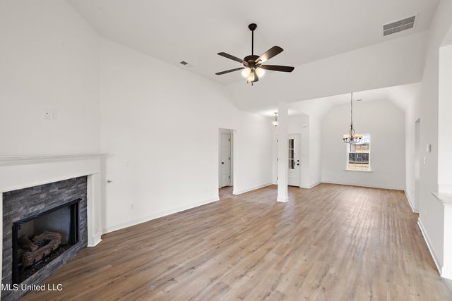 2406 Julianna Drive, Southaven, MS 38672