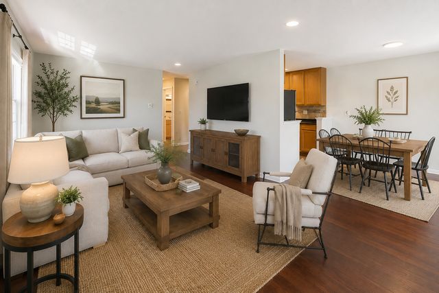 447 N Cambridge Drive 447, Palatine, IL 60067