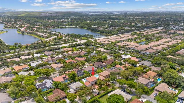 4958 NW 49th Ave, Coconut Creek, FL 33073