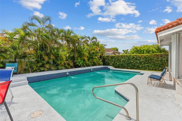 4958 NW 49th Ave, Coconut Creek, FL 33073