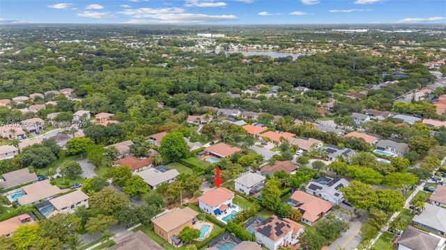 4958 NW 49th Ave, Coconut Creek, FL 33073