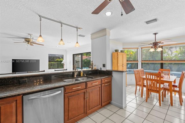 4958 NW 49th Ave, Coconut Creek, FL 33073