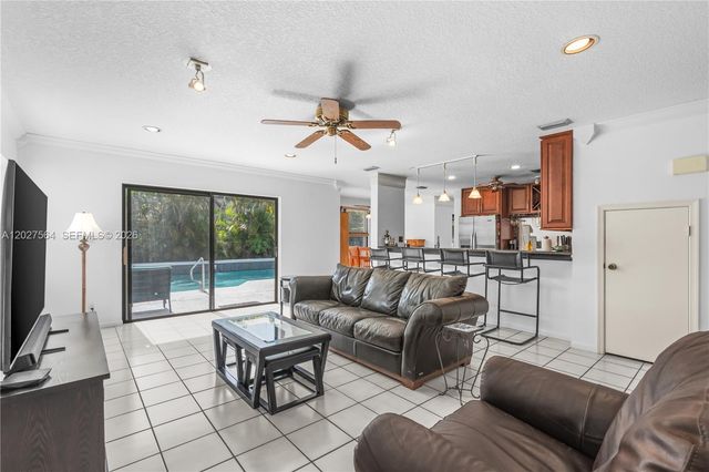 4958 NW 49th Ave, Coconut Creek, FL 33073