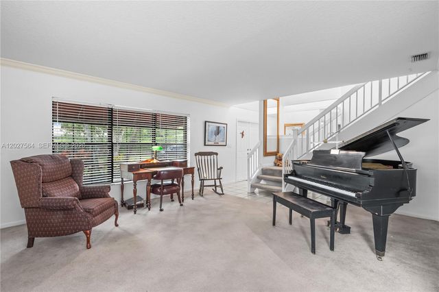 4958 NW 49th Ave, Coconut Creek, FL 33073