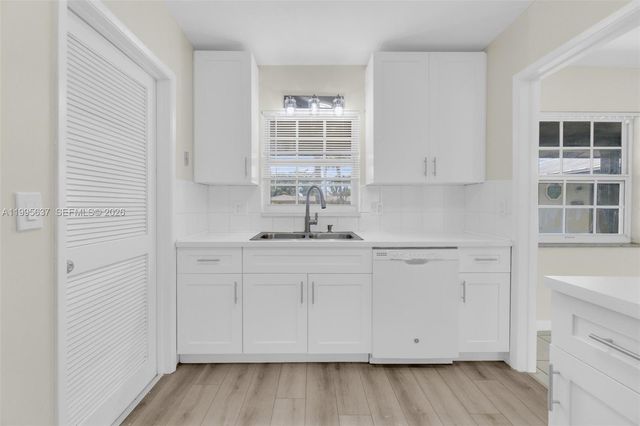 3504 NW 85th Ave B, Coral Springs, FL 33065