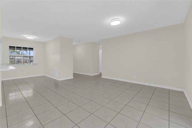 3504 NW 85th Ave B, Coral Springs, FL 33065