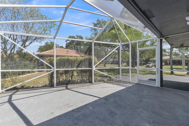 3504 NW 85th Ave B, Coral Springs, FL 33065