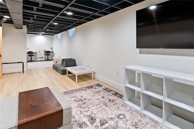 126 High St, Avon, NY 14414