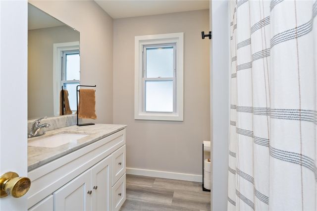 126 High St, Avon, NY 14414