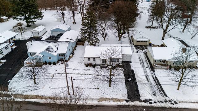 126 High St, Avon, NY 14414