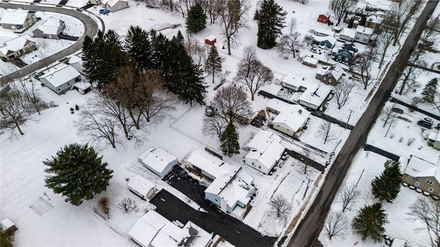 126 High St, Avon, NY 14414