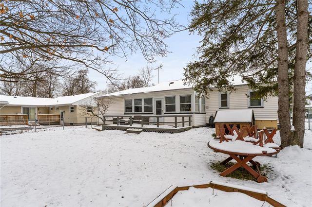 126 High St, Avon, NY 14414