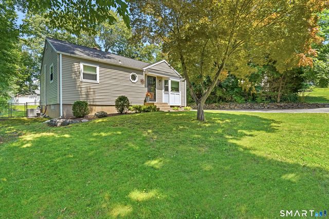 31 Sunset Drive, Shelton, CT 06484