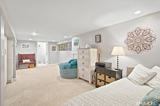 31 Sunset Drive, Shelton, CT 06484