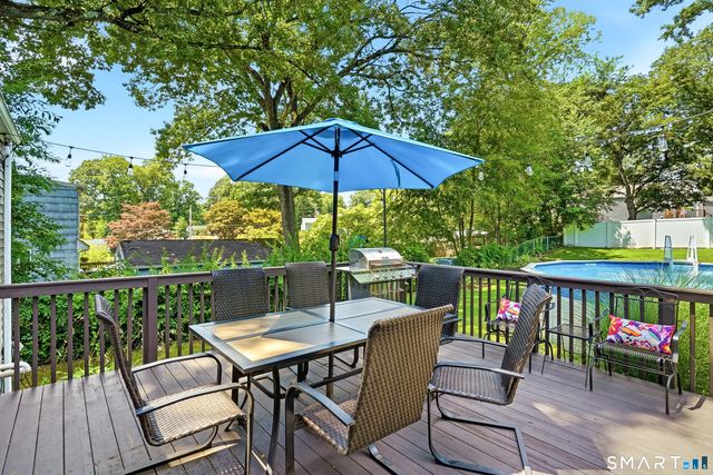 31 Sunset Drive, Shelton, CT 06484
