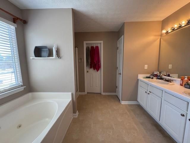 2542 Haynes Meadow Court, Grayson, GA 30017