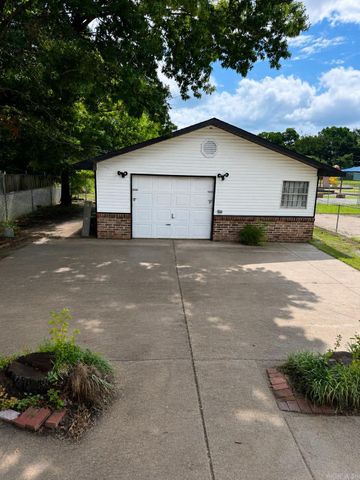 1410 VINE ST, North Little Rock, AR 72114