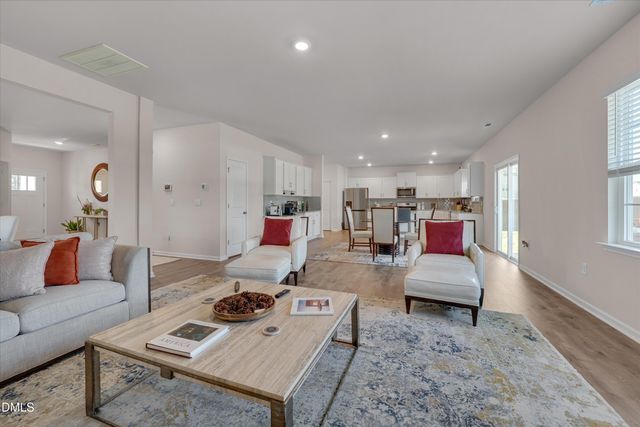 2202 Rosebank Way, Mebane, NC 27302