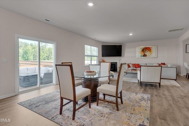 2202 Rosebank Way, Mebane, NC 27302